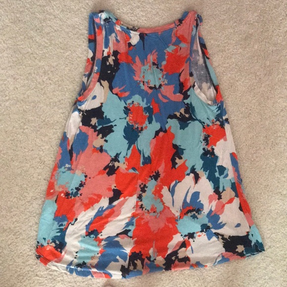 Ava & Vic Splatter Pattern Flowy Tank - Picture 2 of 5